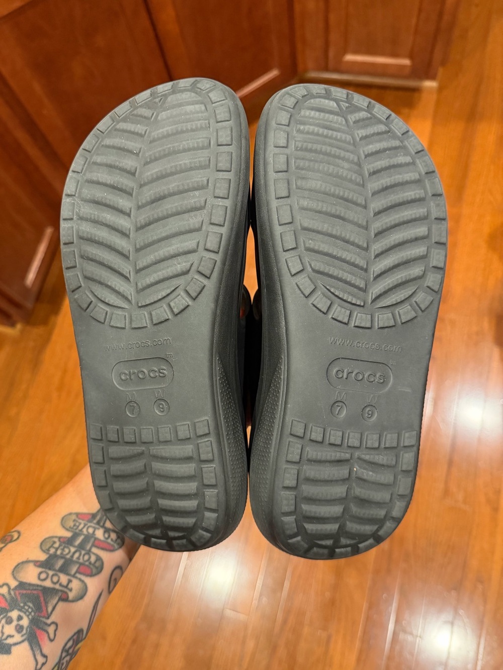 Crocs Crush Sandals - Picture 7 of 8